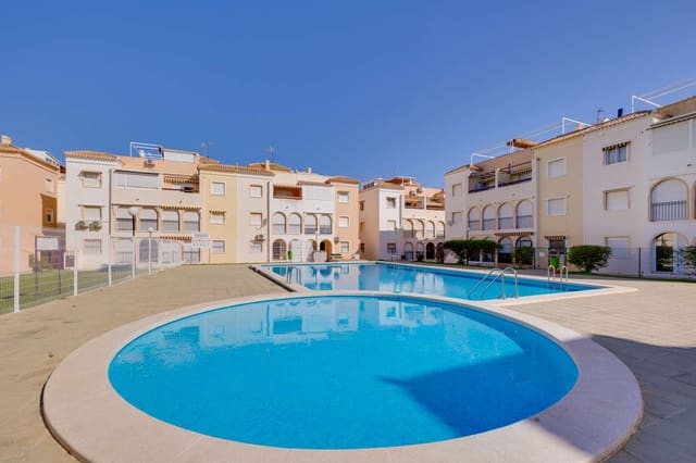 2 bedroom Apartment for sale in Playa de los Náufragos, Torrevieja with pool - € 149,900 (Ref: 9933695)