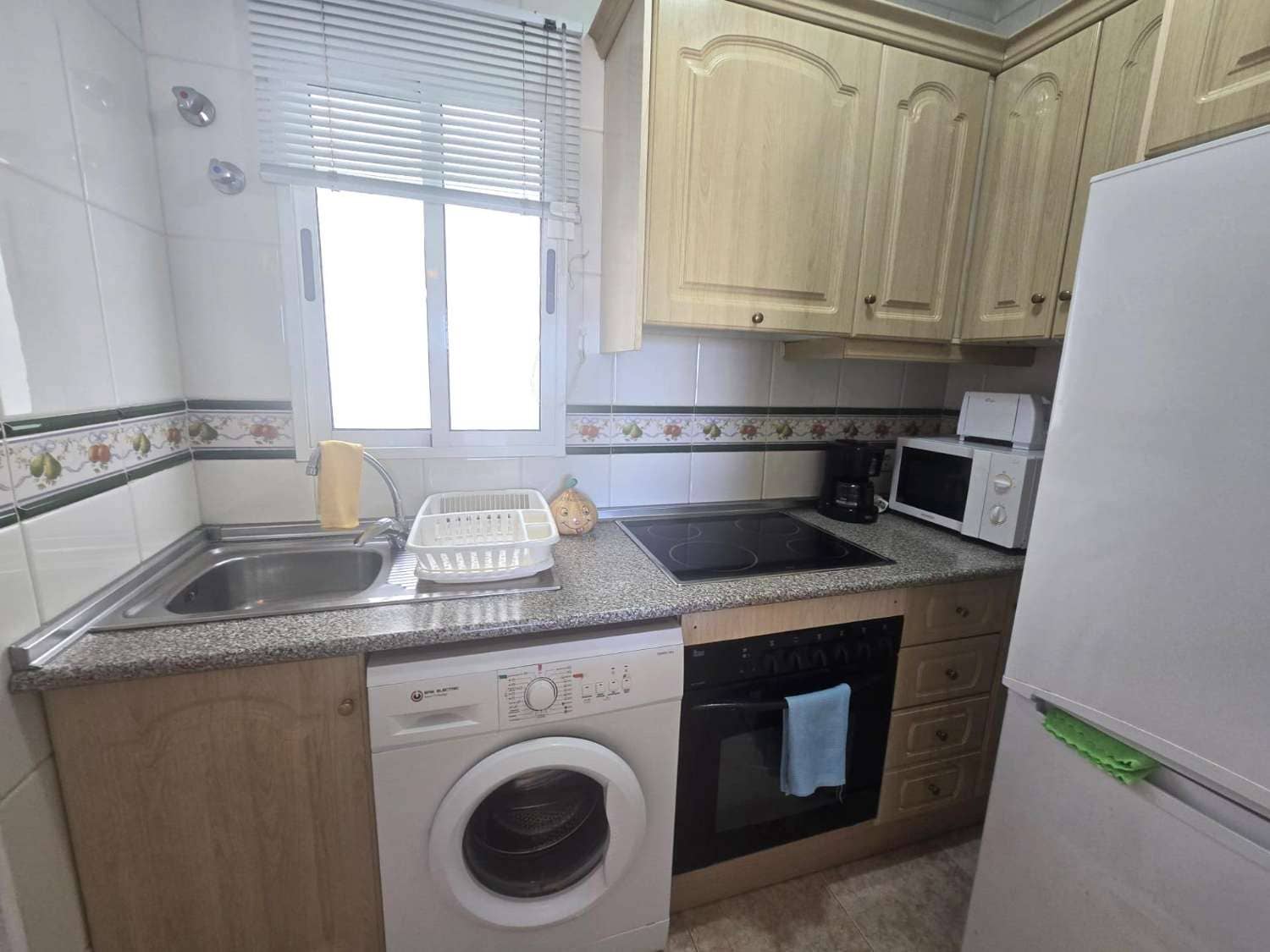 2 bedroom Apartment for sale in Torrevieja with pool garage - € 145,000 (Ref: 9939519)