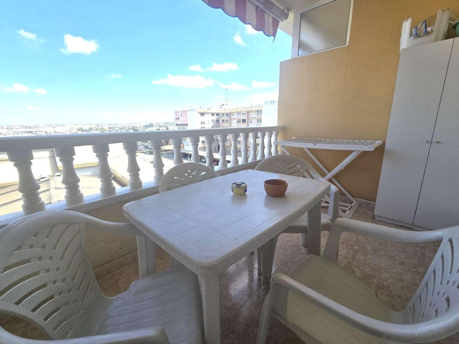 2 bedroom Apartment for sale in Torrevieja with pool garage - € 145,000 (Ref: 9939519)