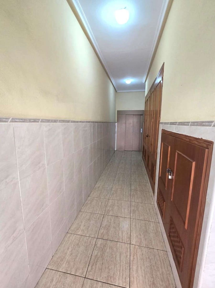 1 soverom Leilighet til salgs i Torrevieja - € 107 000 (Ref: 9939520)