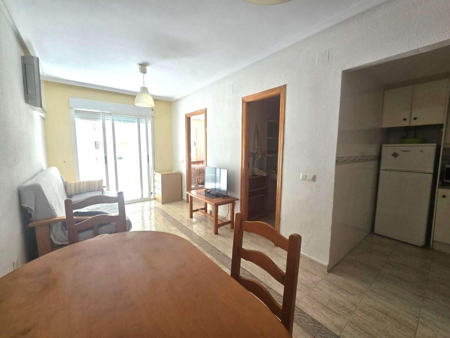 1 soverom Leilighet til salgs i Torrevieja - € 107 000 (Ref: 9939520)