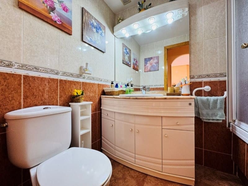 2 chambre Appartement à vendre à Torrevieja avec piscine garage - 175 000 € (Ref: 9939522)
