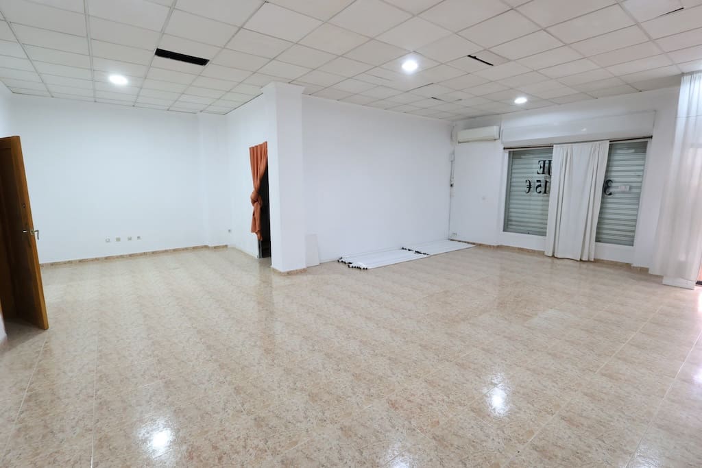 Commerciale in vendita in Torrevieja - 125.000 € (Rif: 9952060)