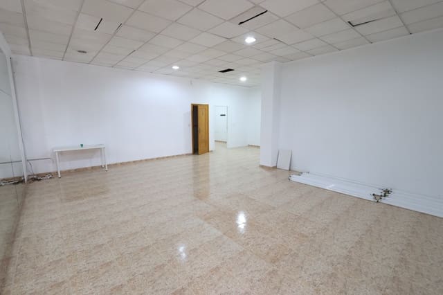 Commerciale in vendita in El Acequión - Los Náufragos, Torrevieja - 125.000 € (Rif: 9952060)