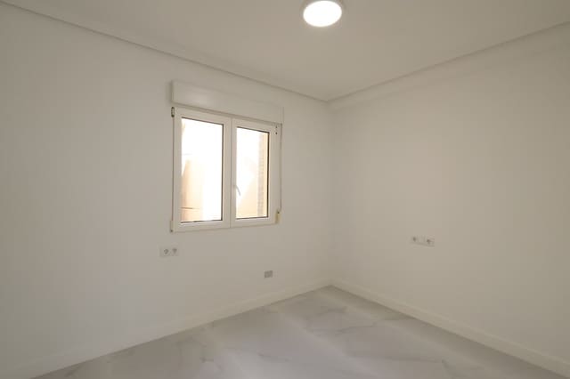 2 chambre Appartement à vendre à Aguamarina, Orihuela avec garage - 239 000 € (Ref: 9952062)