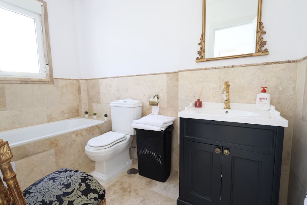 3 chambre Villa/Maison à vendre à Filipinas avec piscine - 250 000 € (Ref: 9957581)