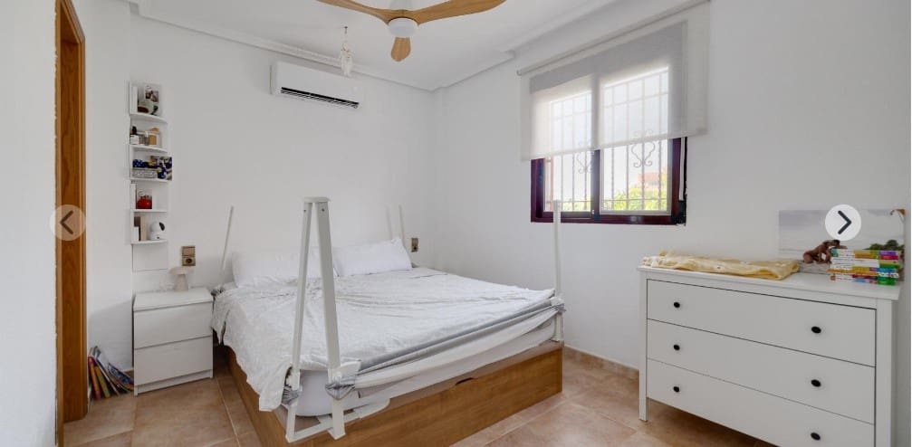 3 bedroom Villa for sale in San Fulgencio with pool garage - € 399,000 (Ref: 9959349)