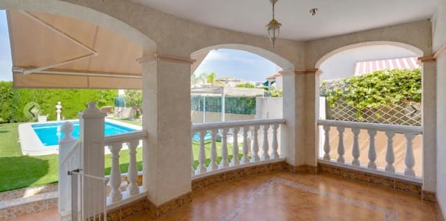 3 soverom Villa til salgs i San Fulgencio med svømmebasseng garasje - € 399 000 (Ref: 9959349)