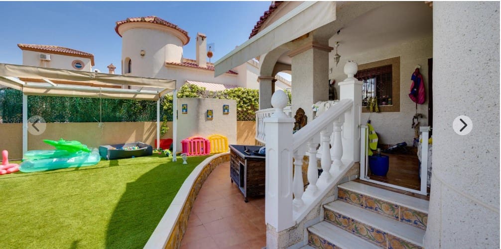 3 bedroom Villa for sale in San Fulgencio with pool garage - € 399,000 (Ref: 9959349)