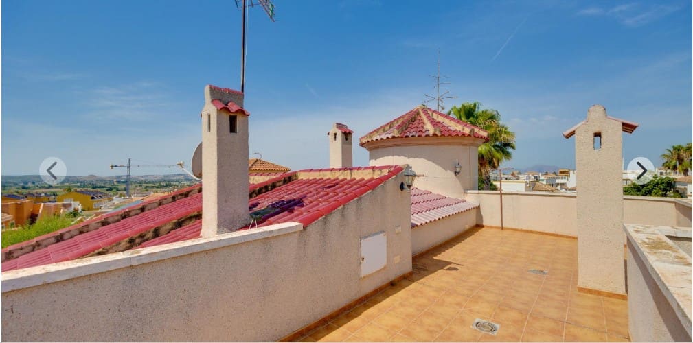 3 bedroom Villa for sale in San Fulgencio with pool garage - € 399,000 (Ref: 9959349)