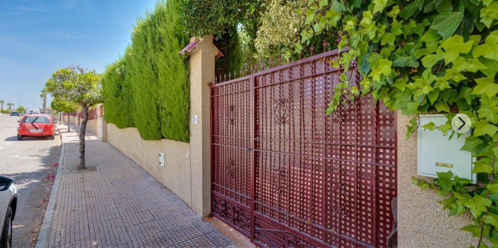 3 bedroom Villa for sale in San Fulgencio with pool garage - € 399,000 (Ref: 9959349)