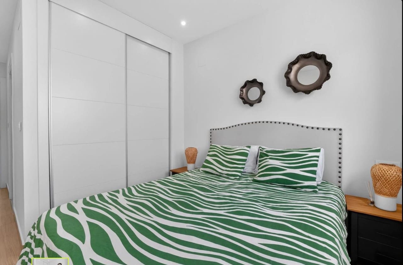 2 soverom Leilighet til salgs i Torrevieja med svømmebasseng garasje - € 295 000 (Ref: 9959350)
