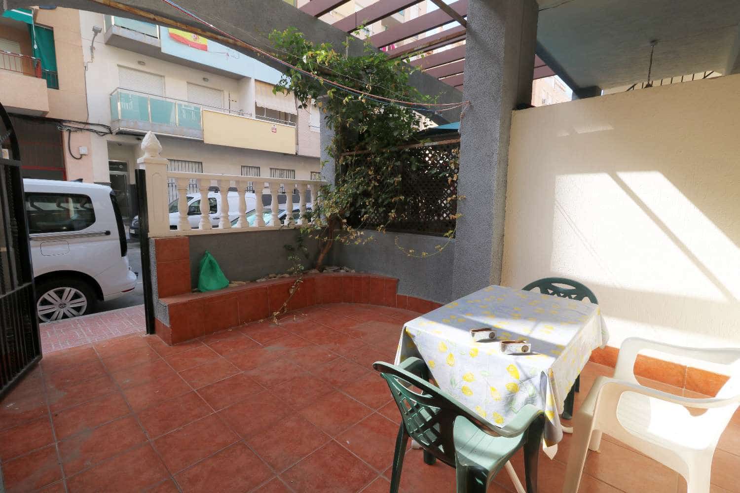 2 chambre Appartement à vendre à Torrevieja - 145 500 € (Ref: 9962277)