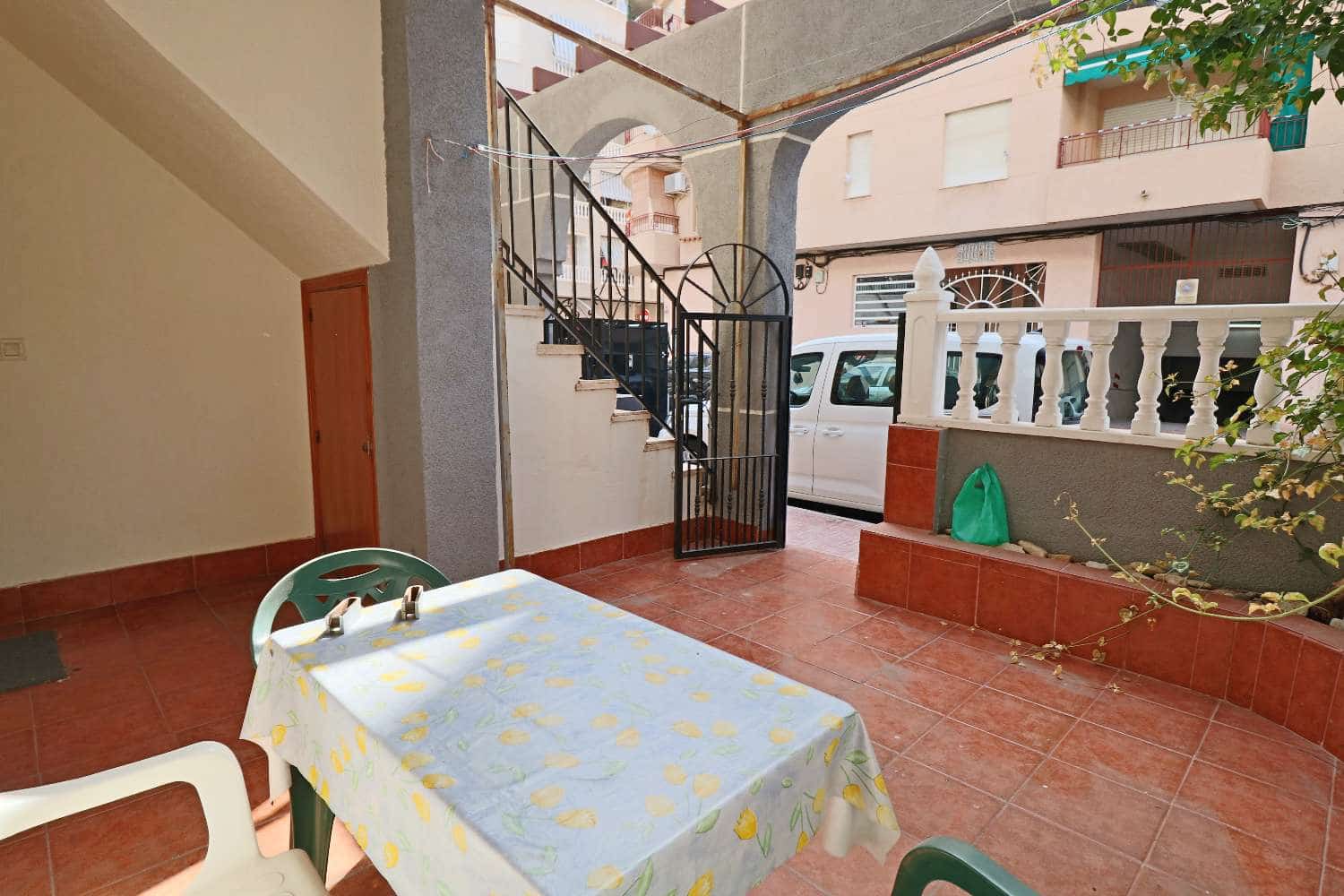 2 chambre Appartement à vendre à Torrevieja - 145 500 € (Ref: 9962277)