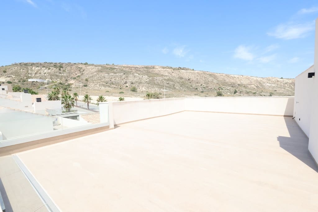 3 soveværelse Lejlighed til salg i Algorfa med swimmingpool garage - € 325.000 (Ref: 9962279)