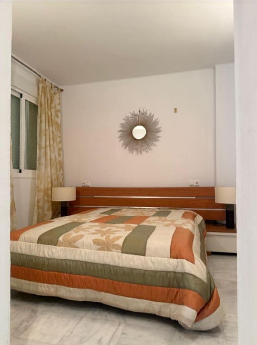 Apartamento de 4 habitaciones en Torrevieja en venta con piscina garaje - 495.000 € (Ref: 9969347)