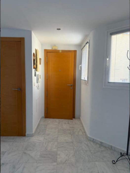 Apartamento de 4 habitaciones en Torrevieja en venta con piscina garaje - 495.000 € (Ref: 9969347)