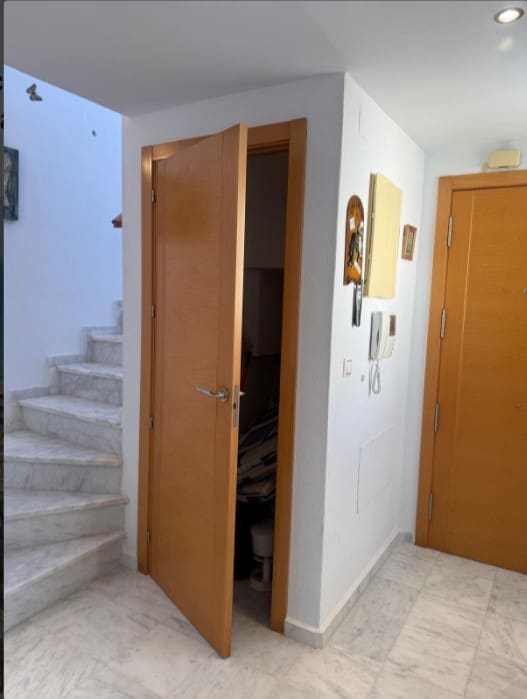 Apartamento de 4 habitaciones en Torrevieja en venta con piscina garaje - 495.000 € (Ref: 9969347)