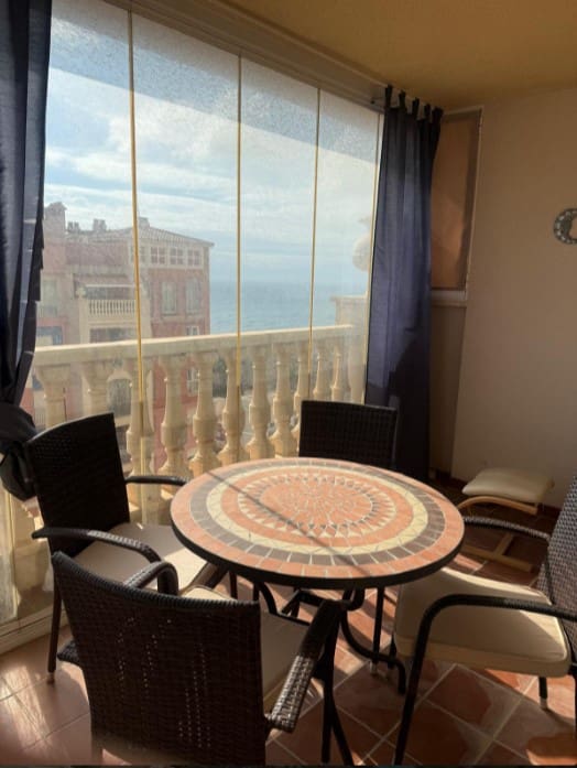 Apartamento de 4 habitaciones en Torrevieja en venta con piscina garaje - 495.000 € (Ref: 9969347)