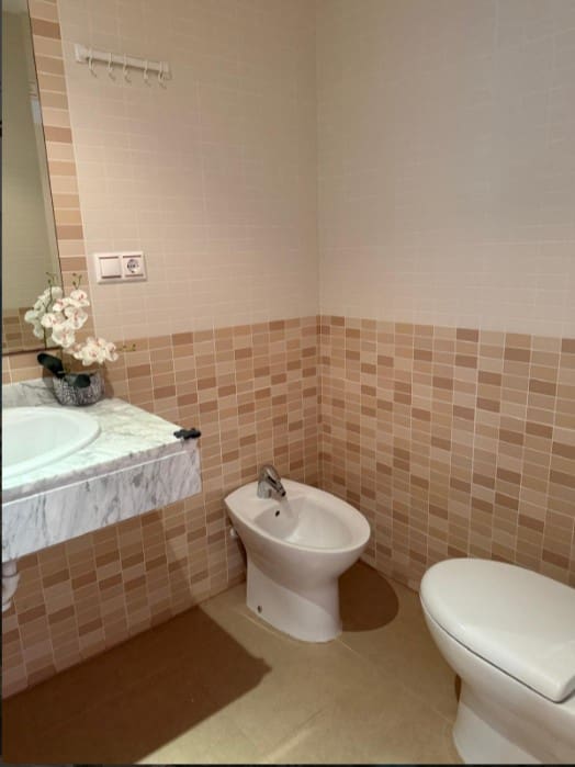 Apartamento de 4 habitaciones en Torrevieja en venta con piscina garaje - 495.000 € (Ref: 9969347)