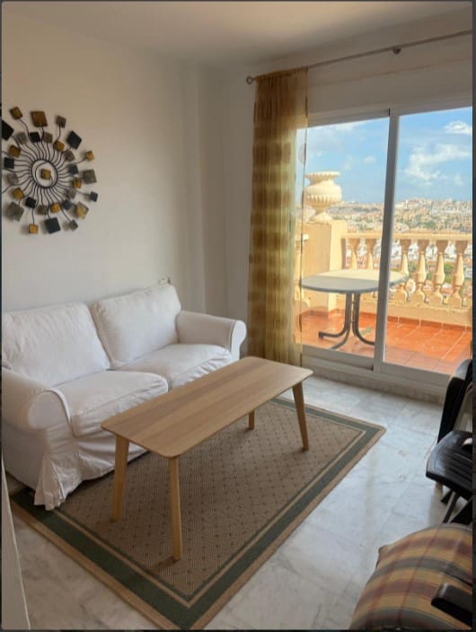 Apartamento de 4 habitaciones en Torrevieja en venta con piscina garaje - 495.000 € (Ref: 9969347)