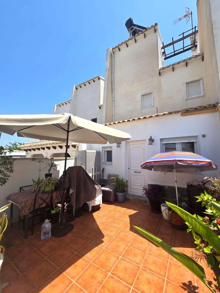 3 camera da letto Bungalow in vendita in Torrevieja con piscina - 272.000 € (Rif: 9972946)