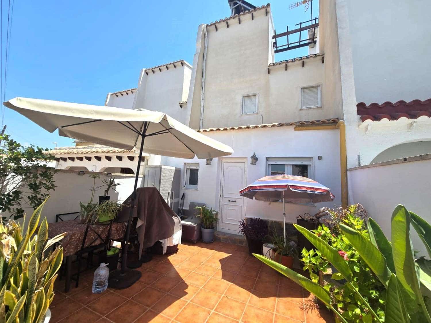 3 camera da letto Bungalow in vendita in Torrevieja con piscina - 272.000 € (Rif: 9972946)