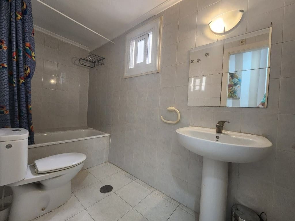 1 Zimmer Apartment zu verkaufen in Torrevieja mit Pool - 105.000 € (Ref: 9972947)