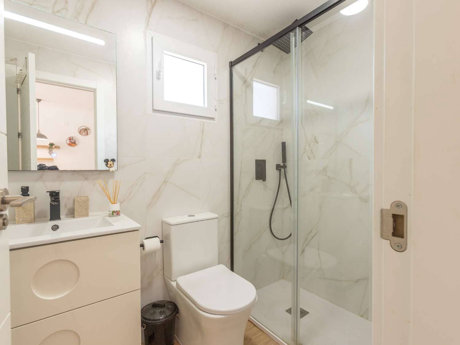 1 chambre Appartement à vendre à Torrevieja avec piscine - 122 000 € (Ref: 9974935)