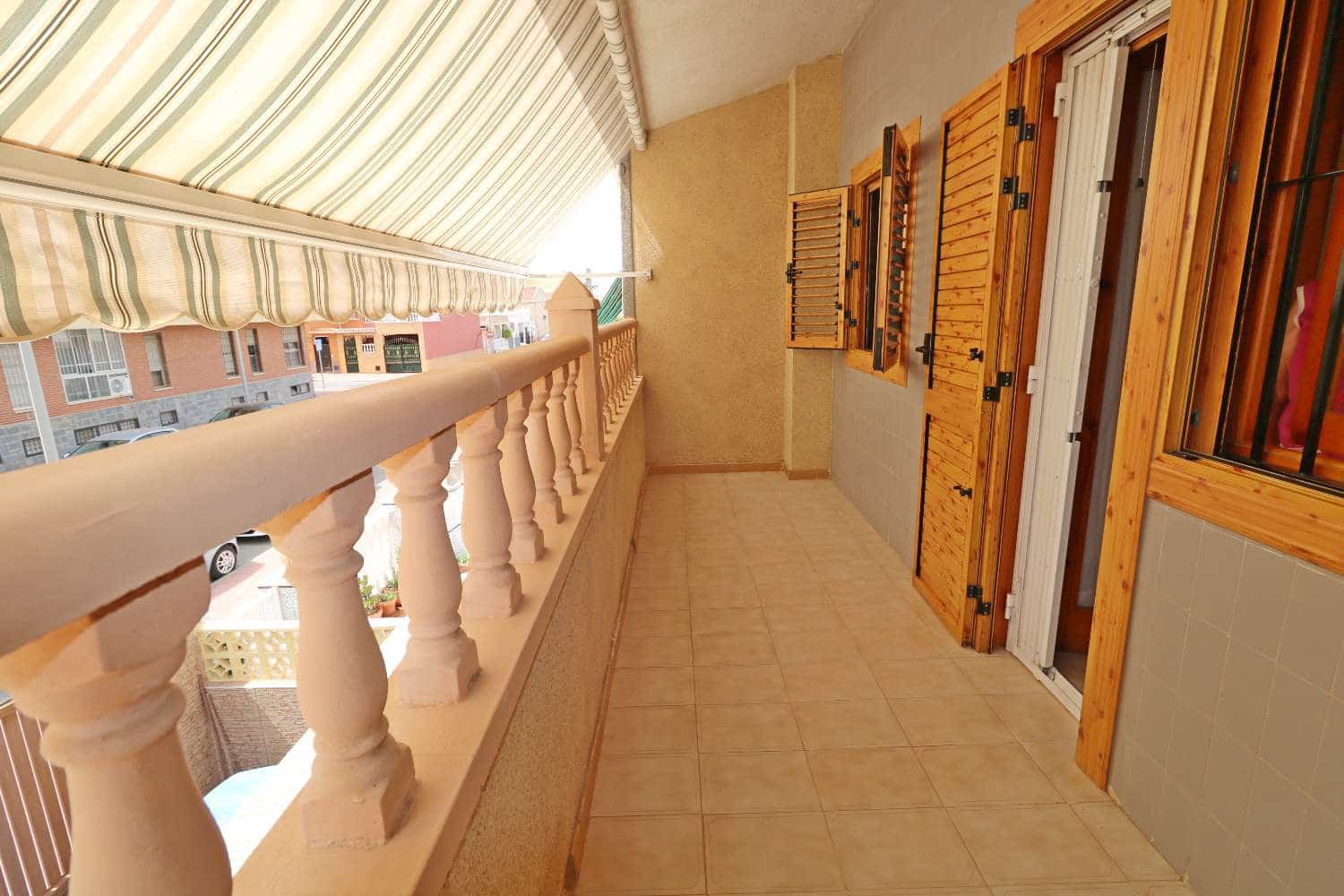 3 makuuhuone Bungalow myytävänä paikassa Torrevieja mukana 
autotalli - 235 000 € (Ref: 9974936)