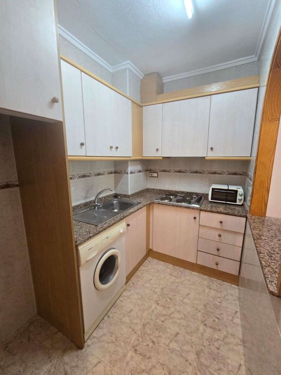 1 camera da letto Appartamento in vendita in Torrevieja - 127.260 € (Rif: 9976878)