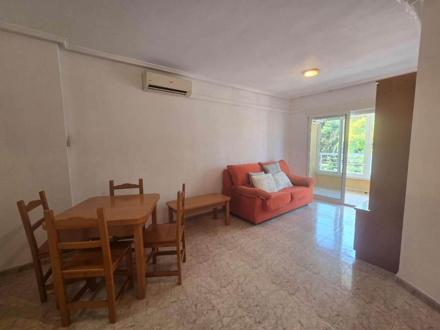 1 camera da letto Appartamento in vendita in Torrevieja - 127.260 € (Rif: 9976878)