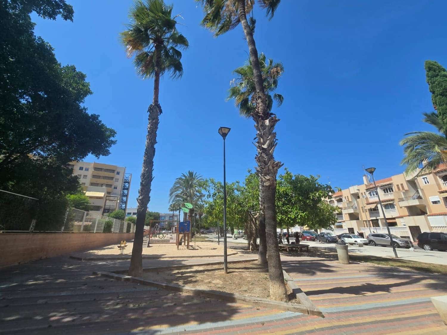 1 camera da letto Appartamento in vendita in Torrevieja - 127.260 € (Rif: 9976878)