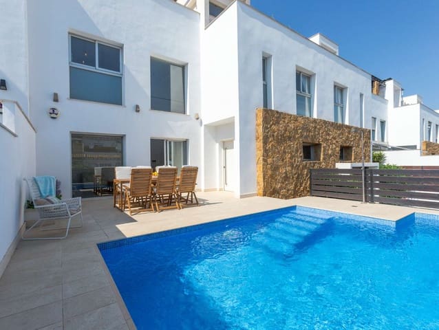 5 soverom Rekkehus til salgs i Aguas Nuevas, Torrevieja med svømmebasseng - € 480 000 (Ref: 9976879)
