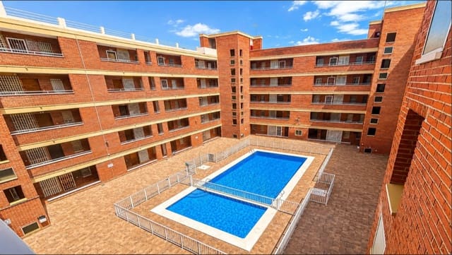 2 soverom Leilighet til salgs i Playa de los Náufragos, Torrevieja med svømmebasseng - € 140 000 (Ref: 9978446)