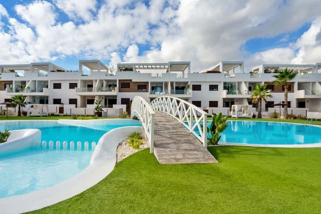 3 soveværelse Villa til salg i Los Balcones - Los Altos, Torrevieja med swimmingpool - € 495.000 (Ref: 9978447)