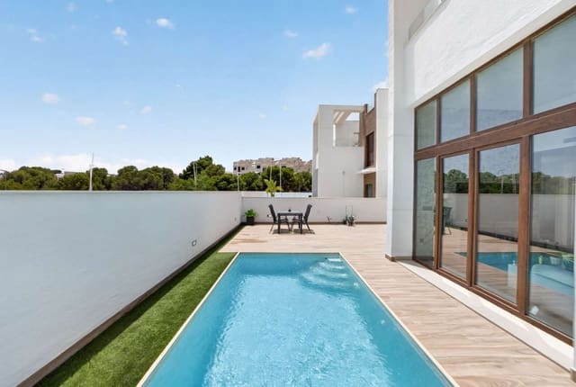 3 soveværelse Villa til salg i Los Balcones - Los Altos, Torrevieja med swimmingpool - € 495.000 (Ref: 9978447)