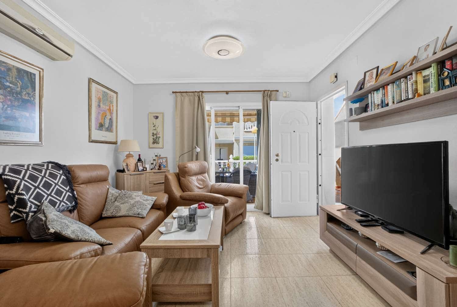 Apartamento de 2 habitaciones en La Zenia en venta con piscina - 226.000 € (Ref: 9986488)