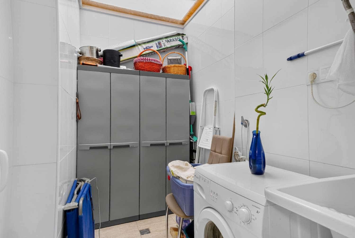 Apartamento de 2 habitaciones en La Zenia en venta con piscina - 226.000 € (Ref: 9986488)