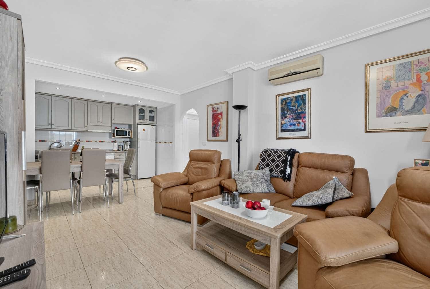 Apartamento de 2 habitaciones en La Zenia en venta con piscina - 226.000 € (Ref: 9986488)