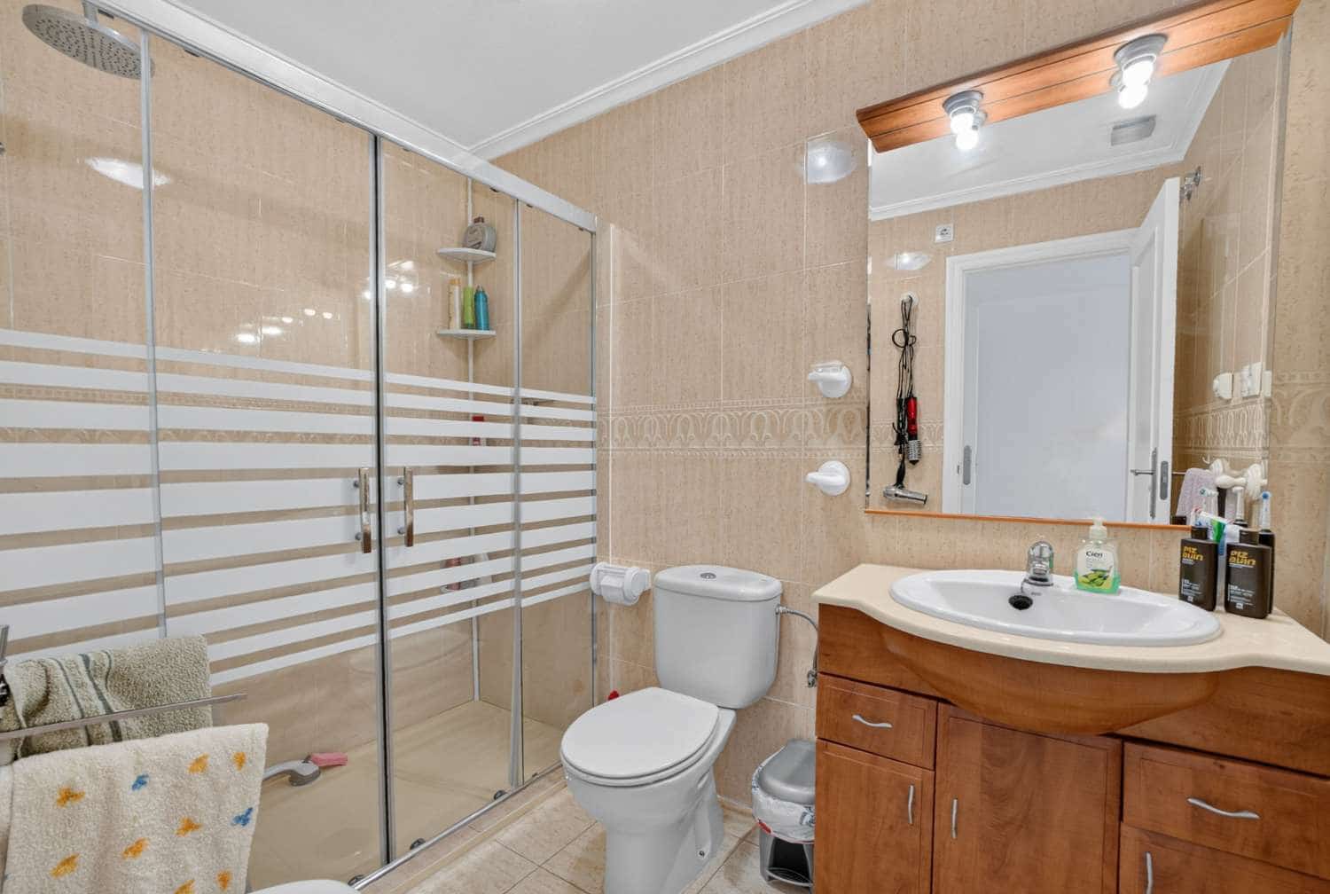 Apartamento de 2 habitaciones en La Zenia en venta con piscina - 226.000 € (Ref: 9986488)