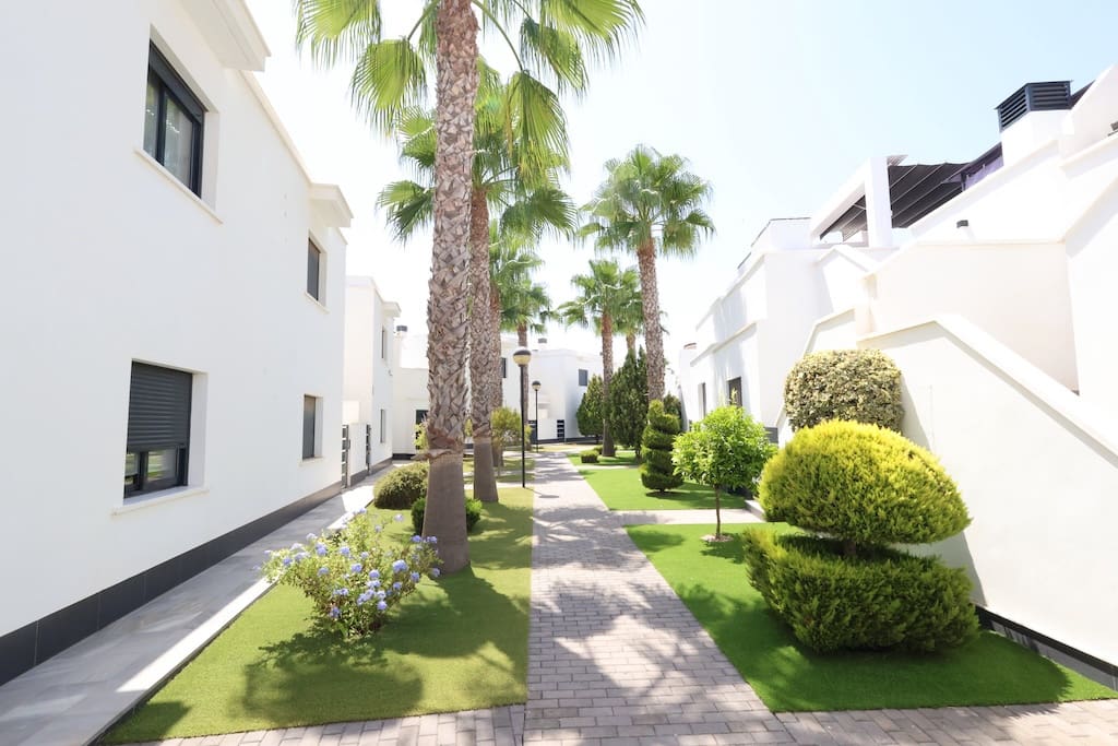 3 soverom Leilighet til salgs i Orihuela Costa med svømmebasseng garasje - € 387 000 (Ref: 9996716)