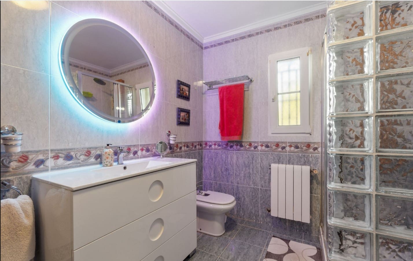 4 Zimmer Villa zu verkaufen in Los Balcones mit Pool - 490.000 € (Ref: 9996717)