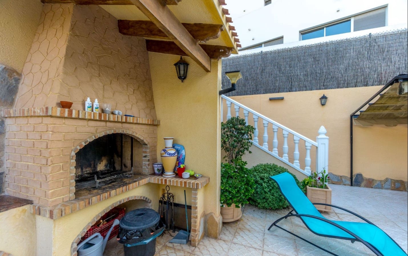 4 Zimmer Villa zu verkaufen in Los Balcones mit Pool - 490.000 € (Ref: 9996717)