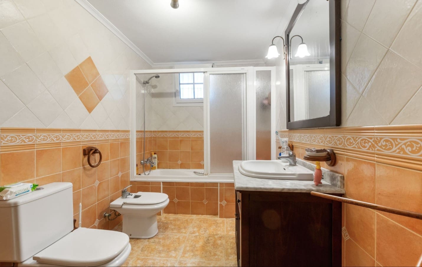 4 Zimmer Villa zu verkaufen in Los Balcones mit Pool - 490.000 € (Ref: 9996717)