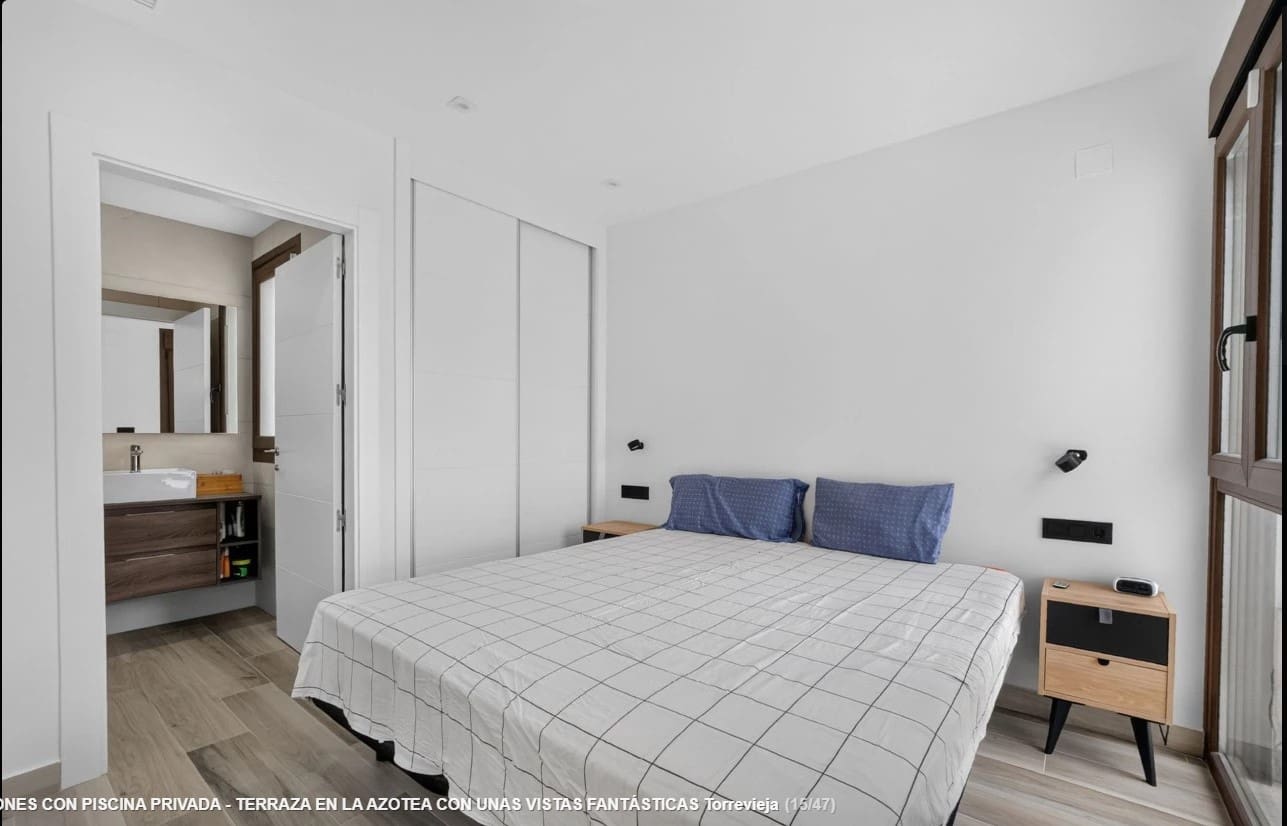 4 makuuhuone Huvila myytävänä paikassa Torrevieja mukana uima-altaan - 515 000 € (Ref: 9998157)