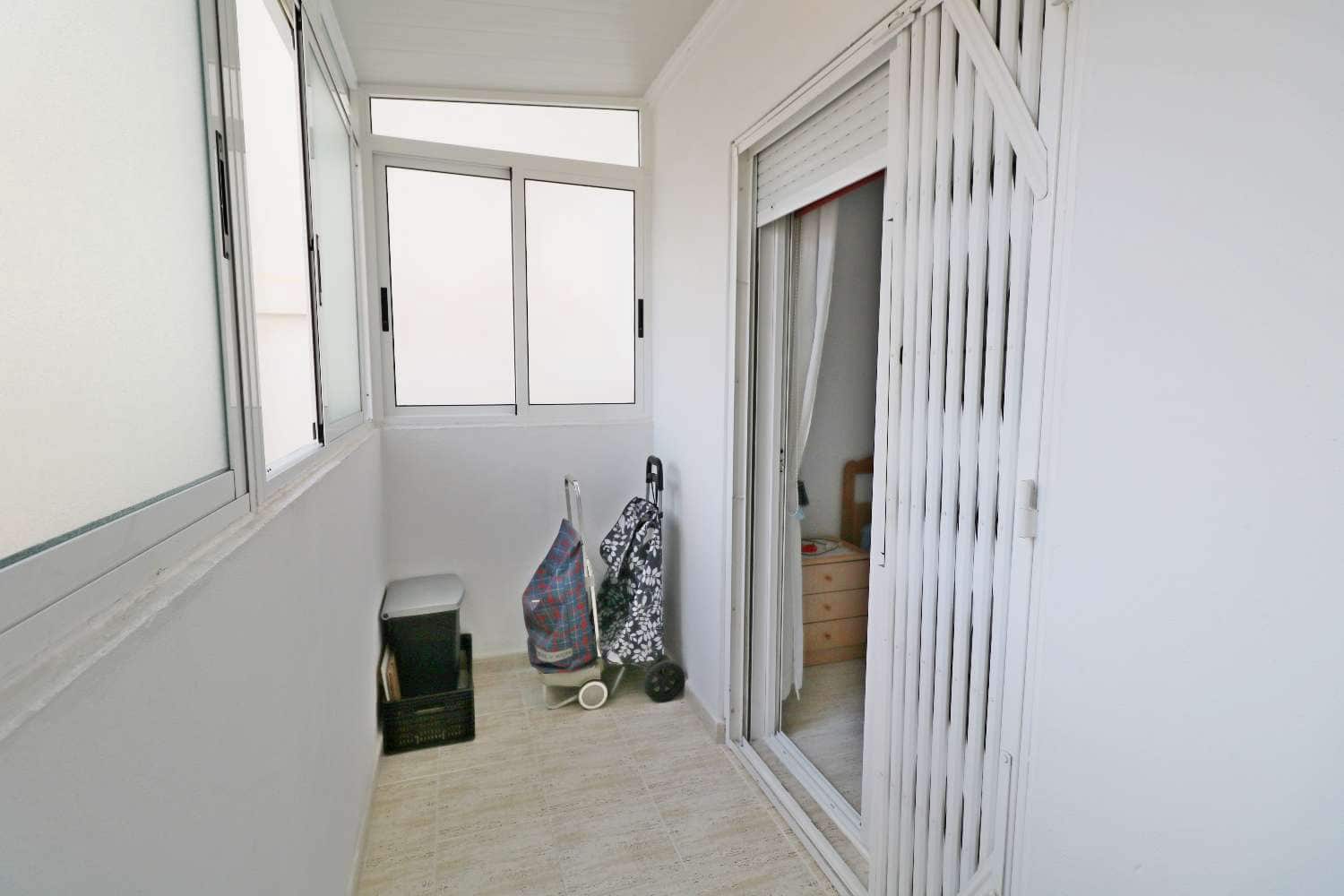 2 soverom Leilighet til salgs i Torrevieja - € 134 500 (Ref: 9998158)