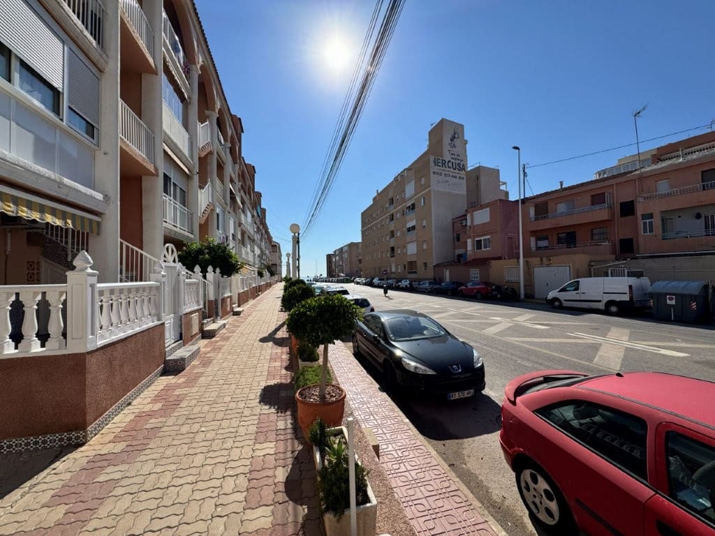 1 soverom Leilighet til salgs i La Mata med svømmebasseng - € 125 000 (Ref: 9999916)