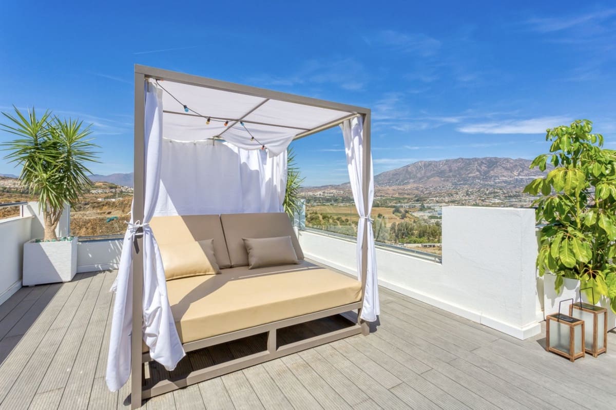 2 soveværelse Lejlighed til salg i Mijas med swimmingpool garage - € 356.000 (Ref: 10001182)