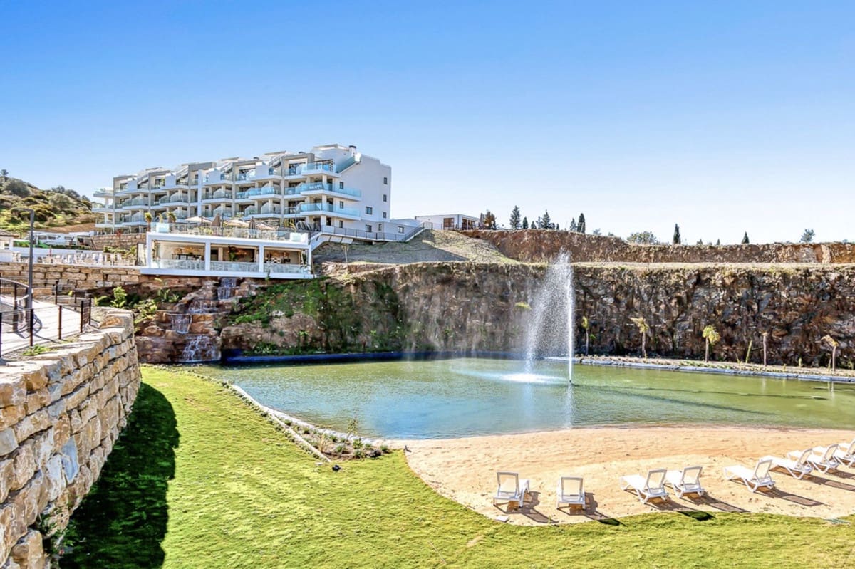 2 soveværelse Lejlighed til salg i Mijas med swimmingpool garage - € 356.000 (Ref: 10001182)